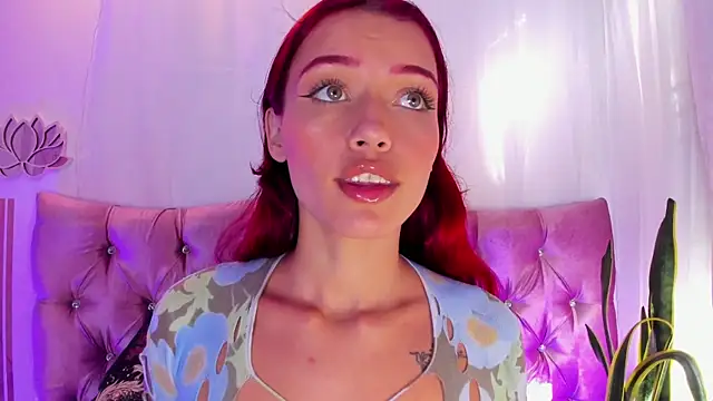 Snapshot of Cherry_Scarlet_ chatting on July 28, 8:52 pm Cherry Scarlet online show from July 28, 8:52 pm