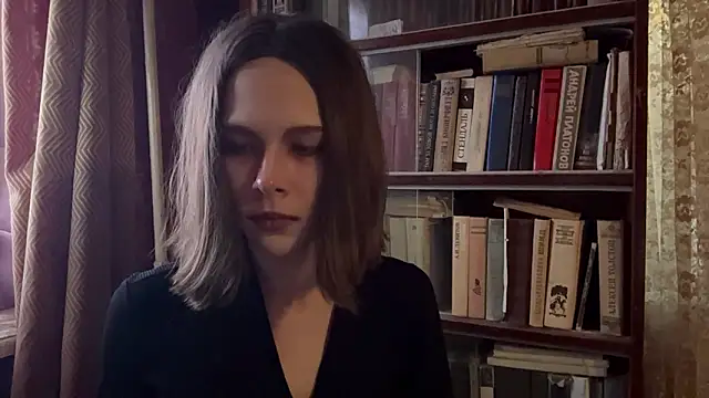 HyunCorrente online show from March 20, 2:00 pm