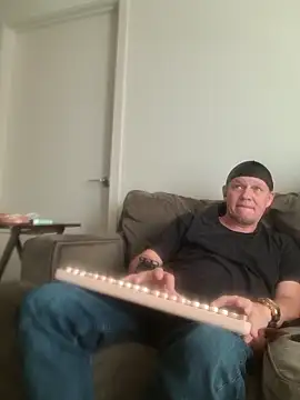 yourMasterisBored online show from May 20, 2:12 pm