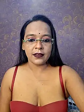 hornyrosy321 online show from June 1, 5:47 pm