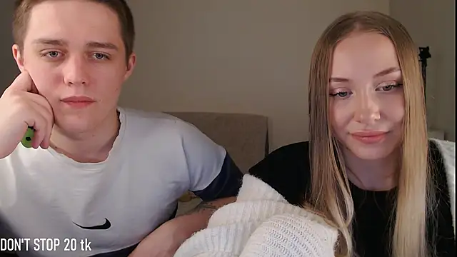 MikeXEmilia online show from May 14, 5:03 am