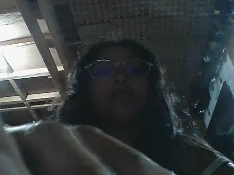Snapshot of spicyren chatting on June 21, 3:36 pm spicyren online show from June 21, 3:36 pm