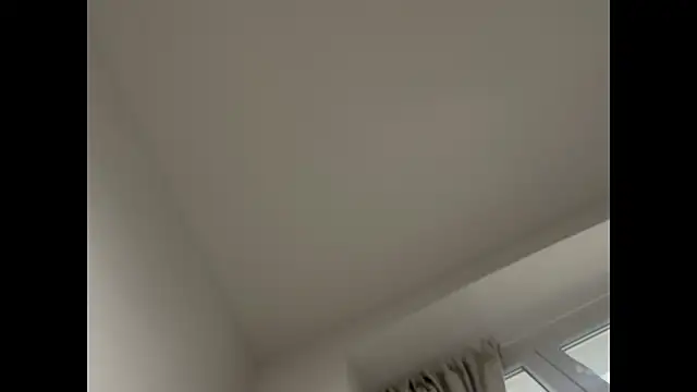 rommmika online show from March 28, 4:50 pm