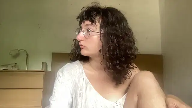 antoniettamaria online show from June 4, 9:37 am