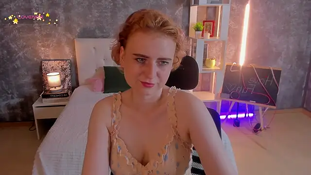 Shiny Liss online show from July 5, 1:23 am