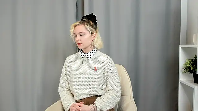 Snapshot of TierraDunt chatting on March 15, 7:14 am TierraDunt online show from March 15, 7:14 am