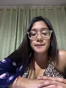 kiiingkay online show from March 14, 9:09 pm