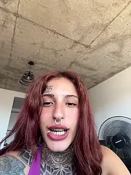 Snapshot of onlyjulieblair chatting on March 15, 6:14 pm onlyjulieblair online show from March 15, 6:14 pm