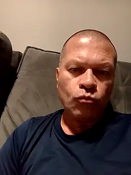 kiwi-strip online show from March 14, 10:26 pm