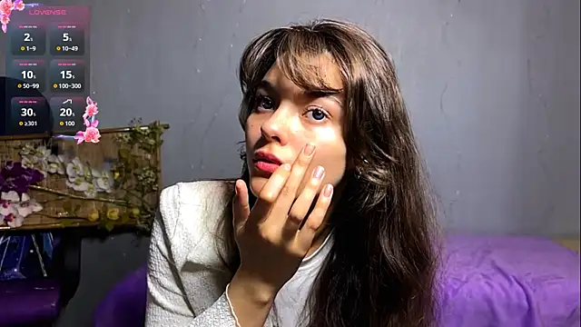 CareyDevan online show from May 7, 1:38 pm