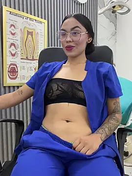 daniela-sexy online show from April 29, 8:04 pm