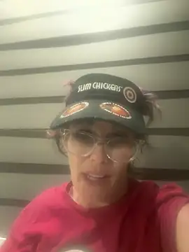 Snapshot of kitty-kitten82 chatting on April 1, 3:40 am kitty-kitten82 online show from April 1, 3:40 am