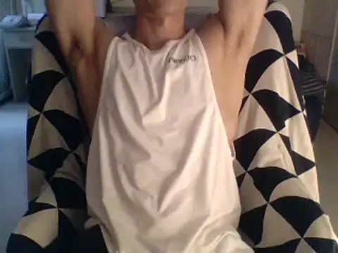 Snapshot of Kent6828 chatting on March 26, 7:47 am Kent6828 online show from March 26, 7:47 am