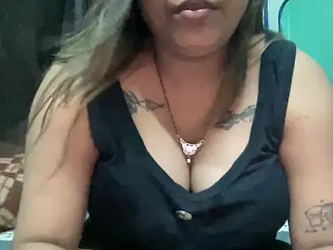 NAUGHTY ANSHU online show from July 8, 5:17 pm