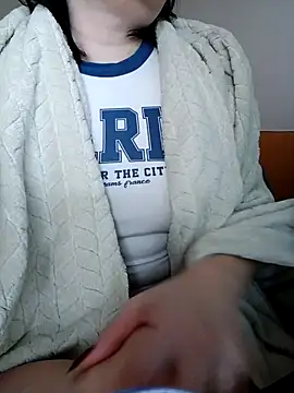 Snapshot of Lesichka_mi chatting on March 19, 11:03 am Lesichka mi online show from March 19, 11:03 am