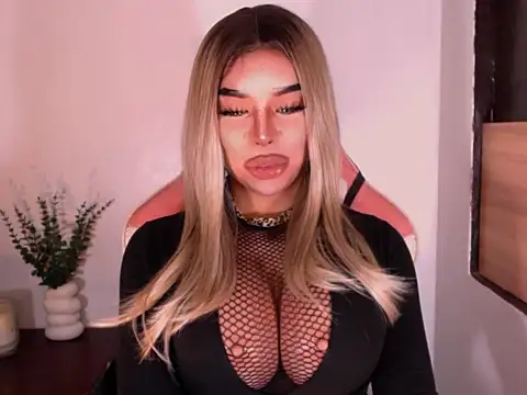 Zandralopez online show from May 28, 7:49 am