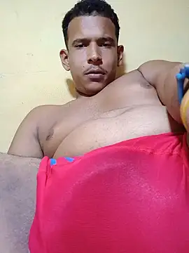 Snapshot of Ron_0101 chatting on June 22, 8:39 pm Ron 0101 online show from June 22, 8:39 pm