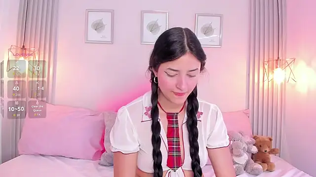 Sallyrosee  online show from July 18, 3:38 pm