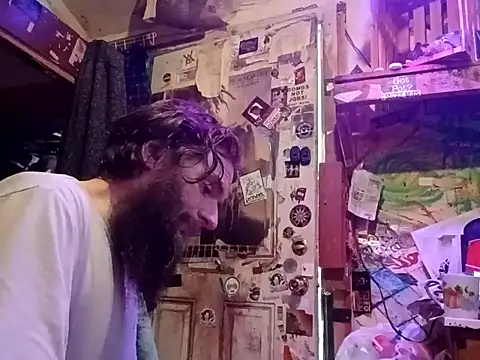 nearby causual online show from June 15, 8:33 pm