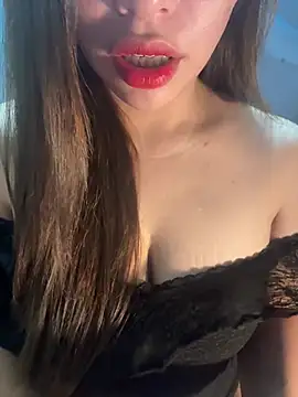 Snapshot of Xukaa_2k chatting on March 24, 6:40 am Xukaa 2k online show from March 24, 6:40 am