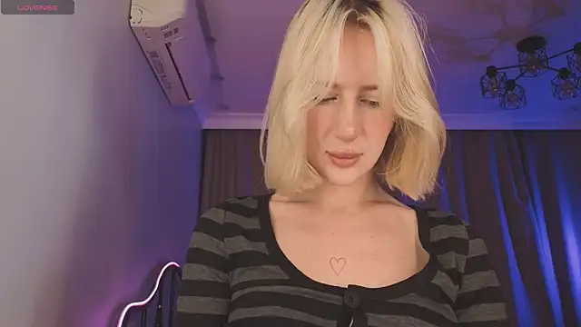 pretty smile cutie online show from May 24, 4:17 am