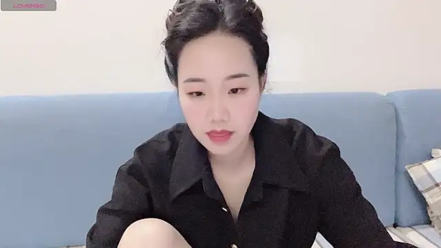 Yueyue-788 online show from March 26, 4:18 am
