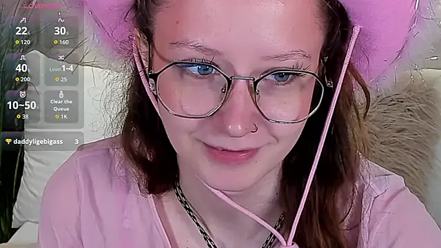 Snapshot of AmelieViolet chatting on July 11, 11:13 am AmelieViolet online show from July 11, 11:13 am