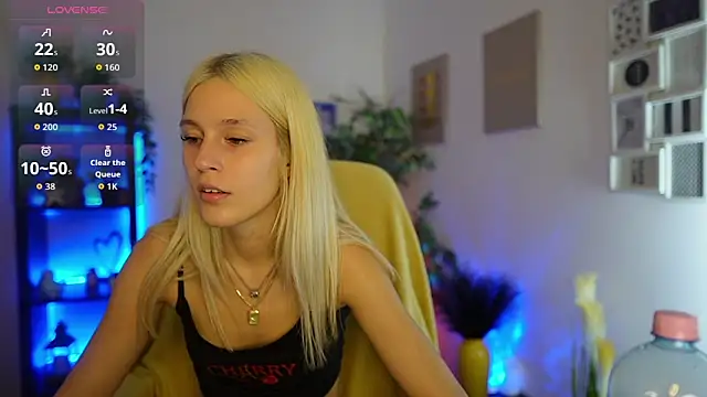 Luna Grace18 online show from June 18, 1:26 pm