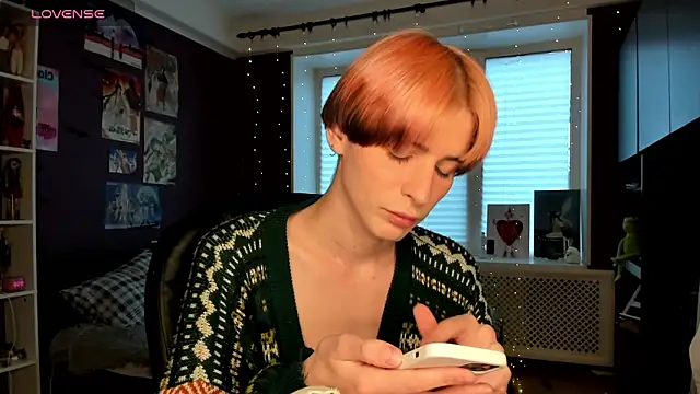sweet peach    online show from May 30, 4:59 pm