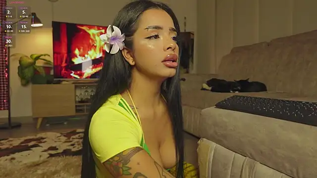 Amapola 999 online show from May 8, 1:00 am