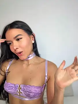 VictoriaBolt online show from June 8, 4:13 am