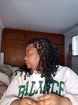 Snapshot of Daddyss_girl1 chatting on April 11, 5:45 am Daddyss girl1 online show from April 11, 5:45 am