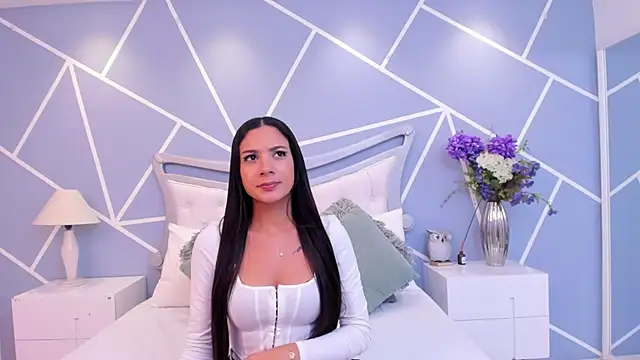 EmmaFosther online show from May 4, 7:43 pm