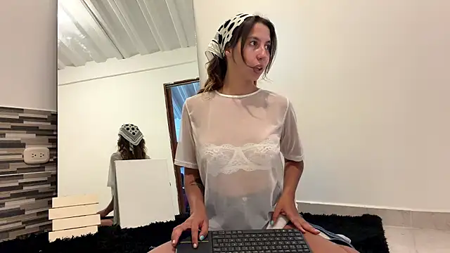 Julieta Jol online show from April 22, 2:07 pm