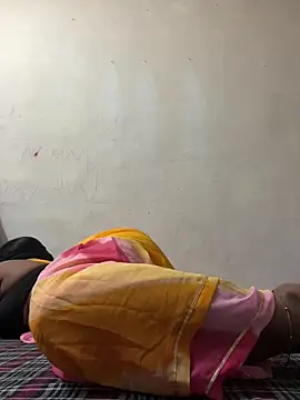 Snapshot of Surbhibaby chatting on April 4, 5:43 pm Surbhibaby online show from April 4, 5:43 pm