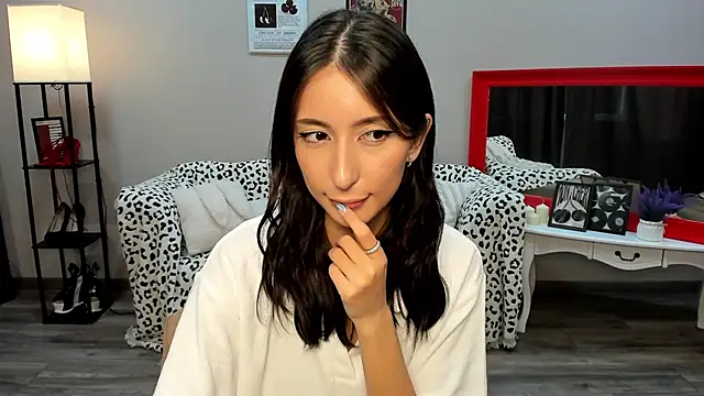 DanaRoges online show from June 5, 6:52 am