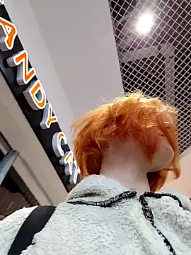 Snapshot of NinaParri chatting on April 3, 3:15 am NinaParri online show from April 3, 3:15 am