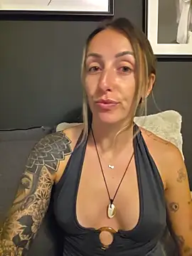 NicoleKaiser online show from May 24, 7:19 pm