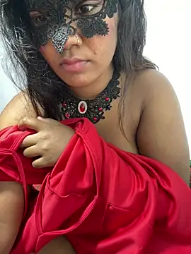 Snapshot of honeyi_babe chatting on June 24, 3:11 pm honeyi babe online show from June 24, 3:11 pm