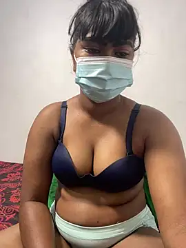 Snapshot of honeyi_babe chatting on August 4, 6:05 am honeyi babe online show from August 4, 6:05 am