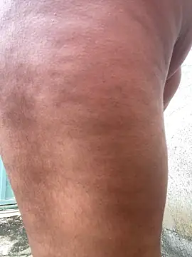 Snapshot of eu_lauraa chatting on March 25, 11:27 am eu lauraa online show from March 25, 11:27 am