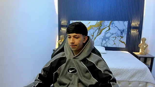 AdrianFranko online show from May 4, 1:18 pm