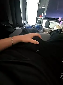 OssiBigCum online show from July 9, 1:04 pm