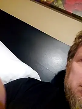 Snapshot of BlondeBeardHoney chatting on March 22, 10:57 pm BlondeBeardHoney online show from March 22, 10:57 pm