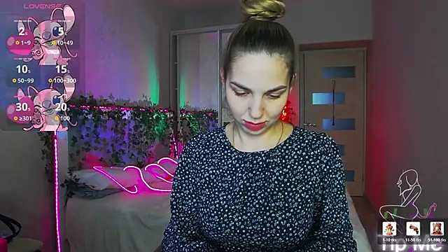 Alexandracandy online show from May 11, 2:45 pm
