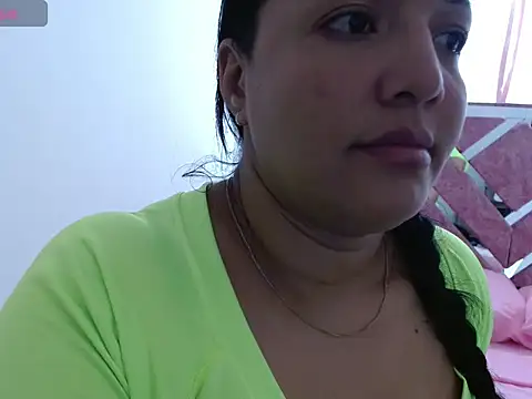 zaryross online show from April 20, 9:27 pm