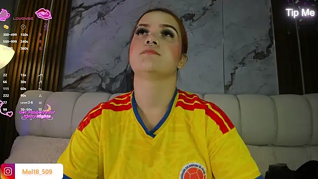 melanieklaus2 online show from July 4, 4:07 am