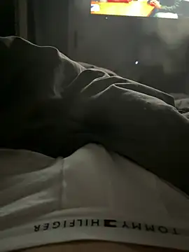 Snapshot of zoladj chatting on March 27, 3:01 am zoladj online show from March 27, 3:01 am