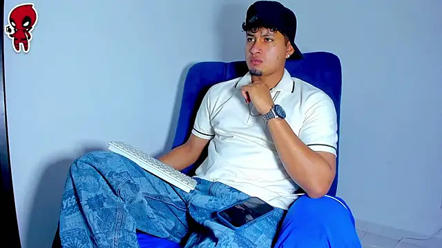 Thiago snoop online show from June 26, 3:11 am