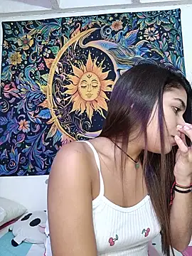 isabellahofmann online show from May 23, 10:30 am